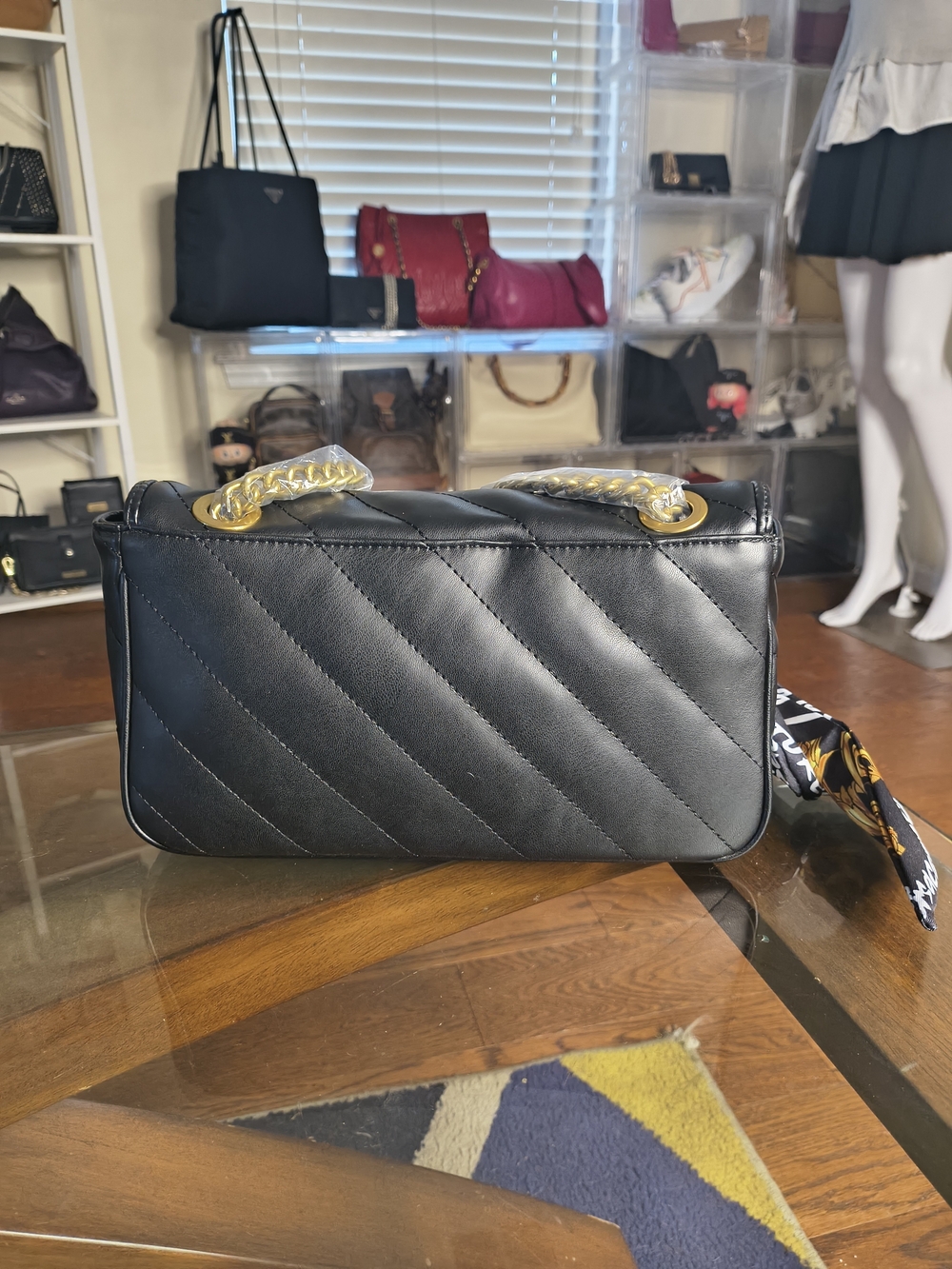 NWT Versace Jeans Couture Black Quilted Shoulder Bag with Gold Chain Straps - Picture 9 of 9